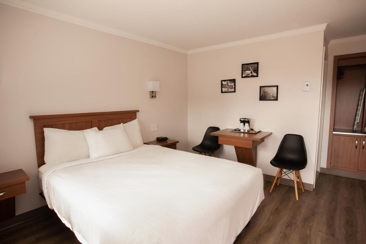 Motel Newstar Laval Luaran gambar