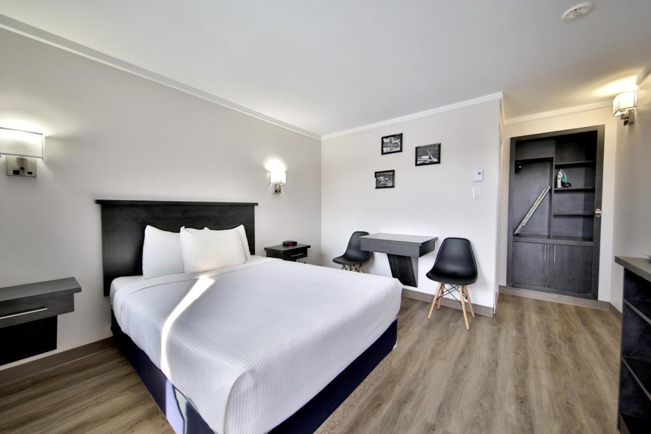 Motel Newstar Laval Luaran gambar